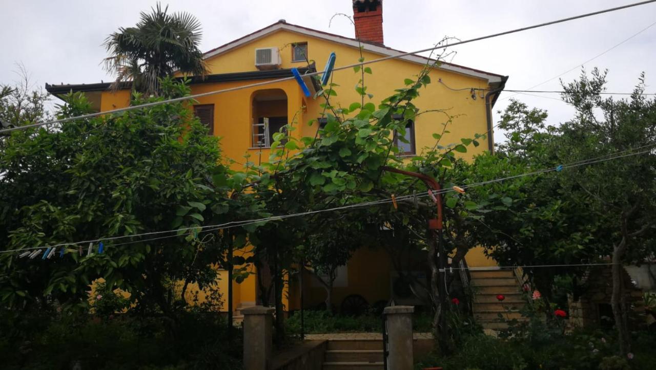 Apartment Dalmatini Tar-Vabriga エクステリア 写真